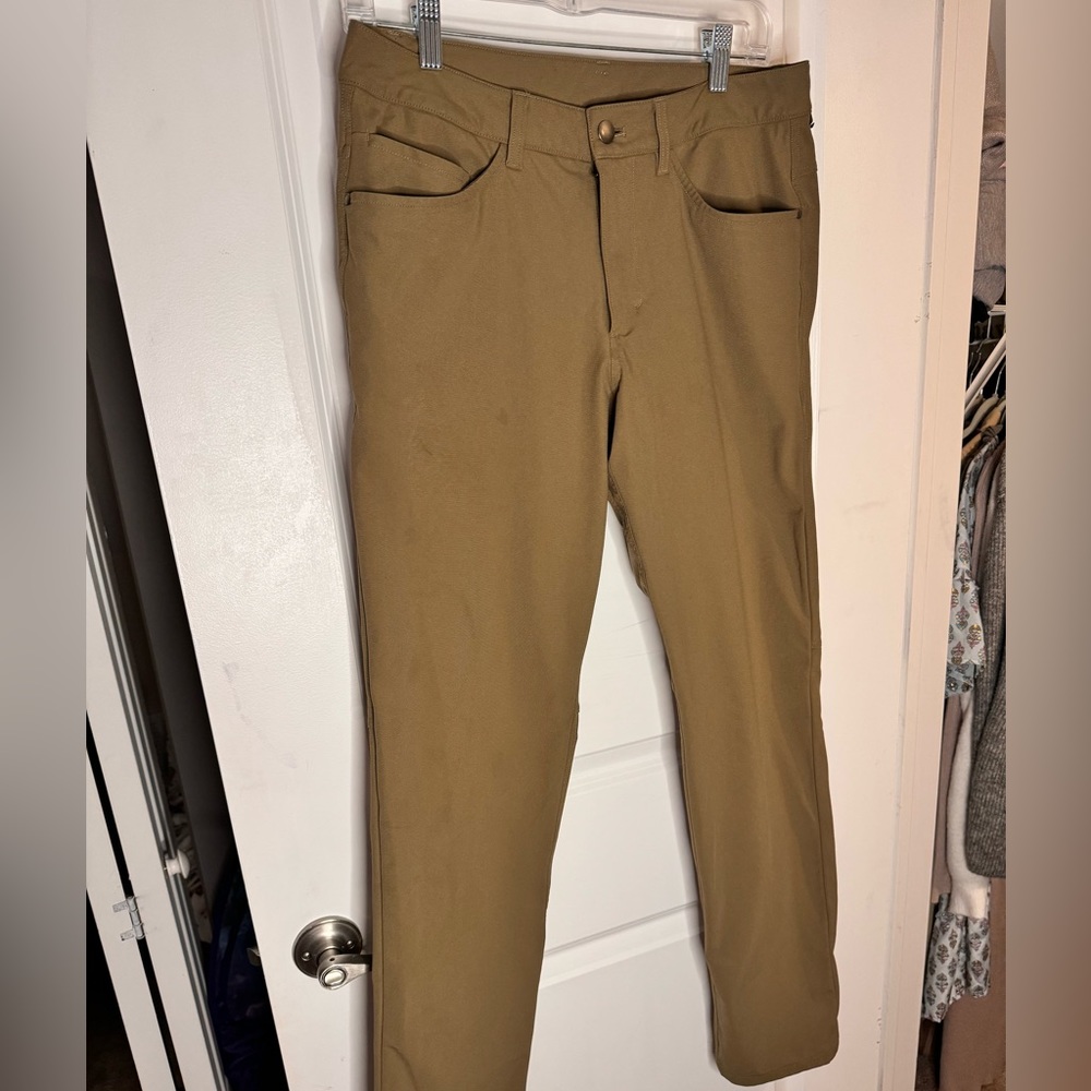 2 Pairs of Men’s Lululemon Pants Size 30
